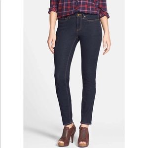 NWT Two by Vince Camuto skinny jeans